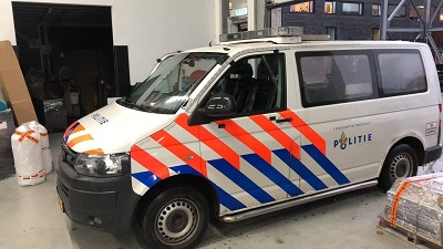 coronascherm politie auto